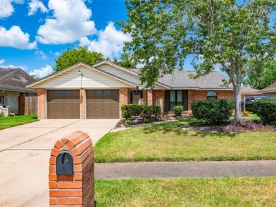10411 Glenkirk Dr