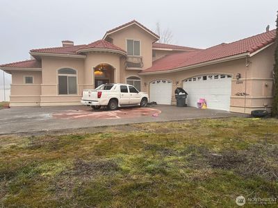 1200 Meadowlark Lane
