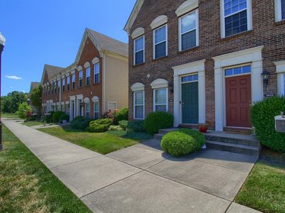 1443 Laurel Park Dr