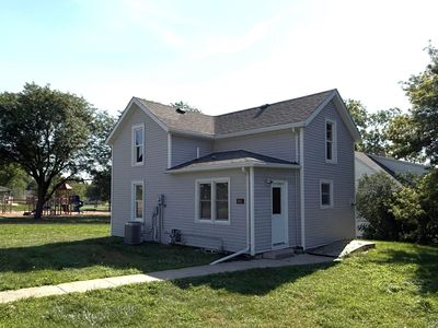 811 6th Ave
