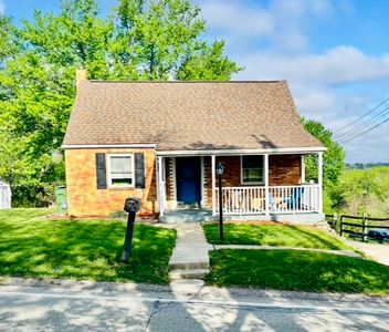 1376 Hamilton Rd