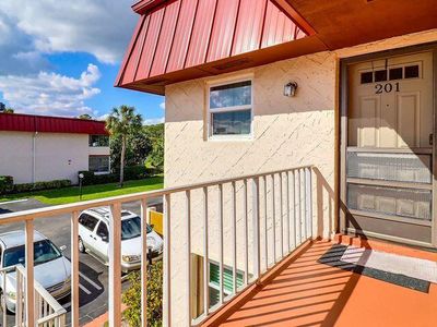 12022 W Greenway Drive #201