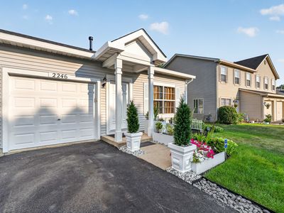 Property at 2246 Margaret Dr, Montgomery, IL