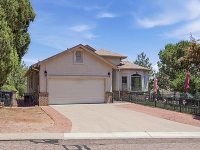 1119 S Mountain View Dr