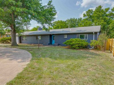 1924 E McElroy Rd