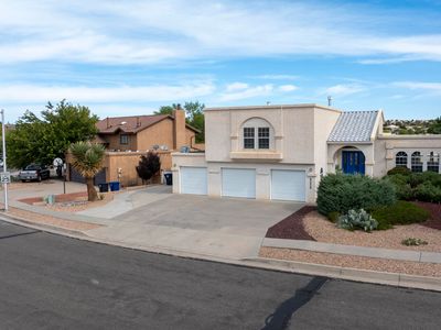 10516 Calle Sombra NW