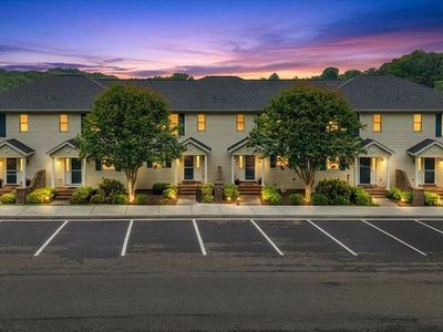 345 Cambridge Ct Unit A4