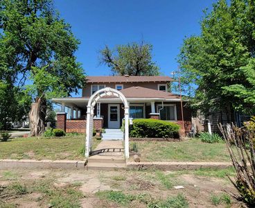 2102 E Elm Ave