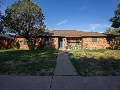 4000 Oakhurst Dr