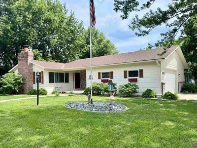 219 Sioux Ave