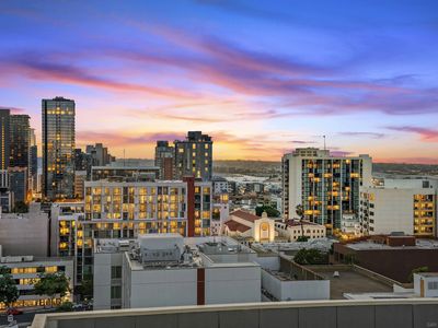 702 Ash St Unit 800