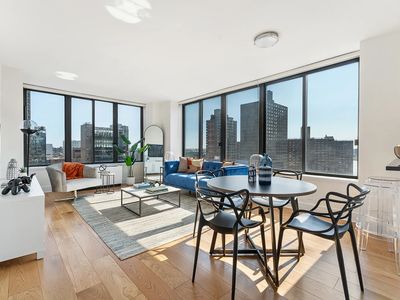 300 E 93rd St APT 20E