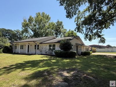 1211 Lavaca St