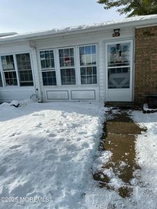 43F Cambridge Circle #F