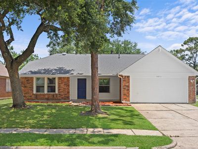 15711 Pilgrim Hall Dr