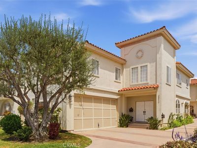 2217 Clark Ln