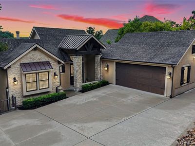 732 Grand Cove Rd