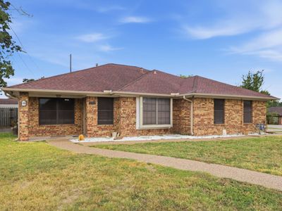 Property at 3727 Ravenwood Dr, Bryan, TX