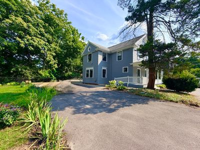 21 Maple St