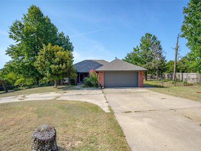 Property at (Undisclosed Address), Choctaw, OK