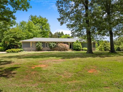 1117 Southern Acres