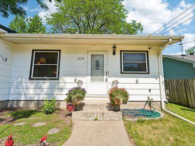 1006 Summit Ave