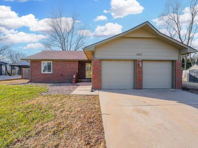 Property at 1847 N Terry Ln, Andover, KS