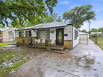 Property at 127 S Wire Ave, Haysville, KS