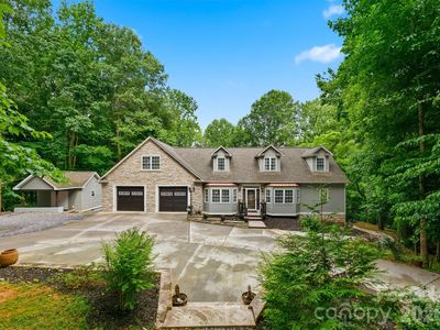 176 Charis Ln