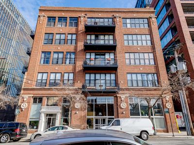 215 N Aberdeen St Unit 301B
