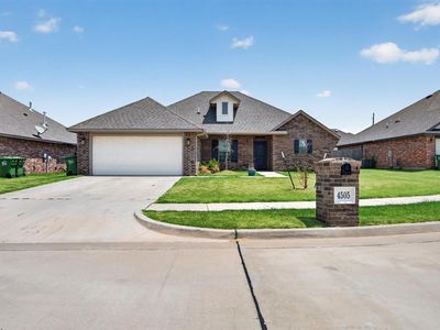 4505 Black Mesa Ln