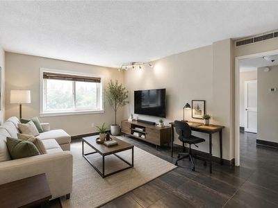 2285 Peachtree Rd NE Unit 703