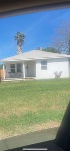 751 Yosemite Pkwy