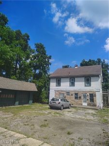 Property at 133 Parkway St, Struthers, OH