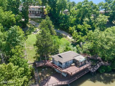 180 Borders Dr