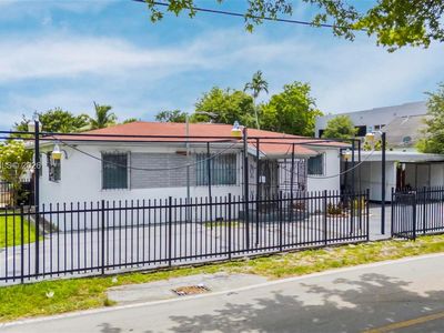 2300 NW 9th St