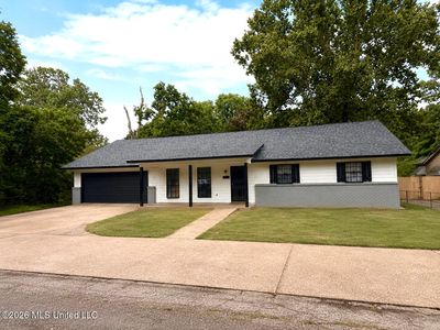 1351 Raymond Rd