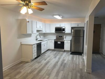 527 W Eastman St APT 1D