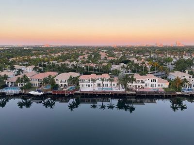 1600 S Ocean Dr APT 14F