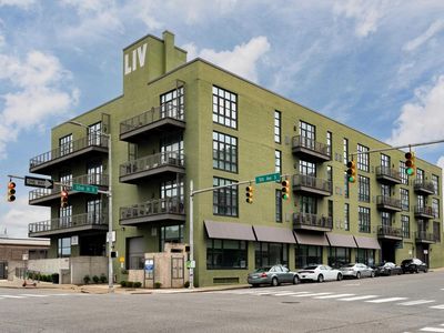 2201 5th Ave S Unit 208