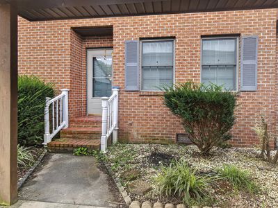 806 Crosscreek Dr