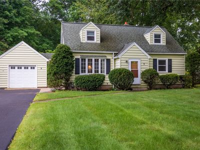 9 Brewster Ln