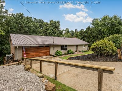 32 Nuthatch Ln