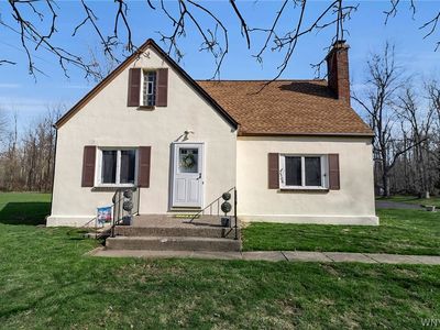 2506 N French Rd