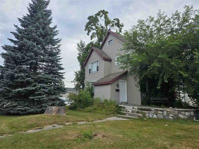 302 N Center Ave