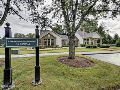 8402 Ambrosse Ln Unit 102