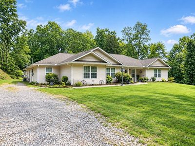 Property at 305 Cove Cir, Caryville, TN