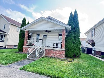 224 W 40th St