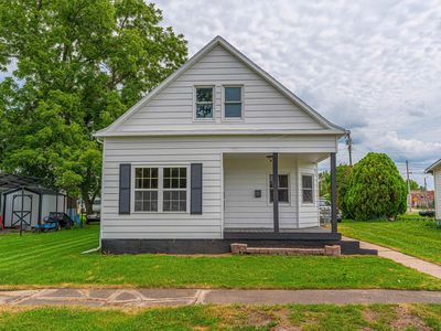 102 NE 2nd St