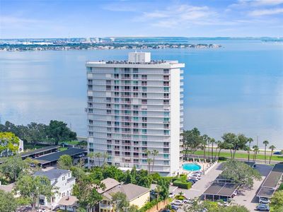 2611 Bayshore Blvd APT 902